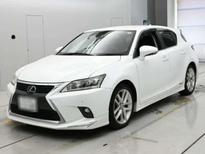 Lexus CT200h