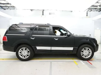 Ford LINCOLN NAVIGATOR