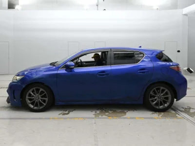 Lexus CT200h