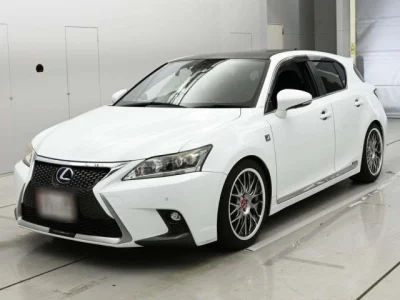 Lexus CT200h