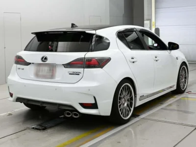 Lexus CT200h