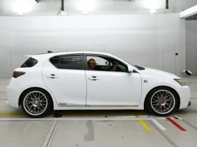 Lexus CT200h