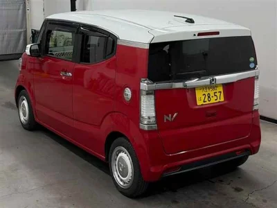 Honda N-Box Slash