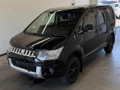 Mitsubishi DELICA D5