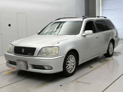 Toyota Crown Estate