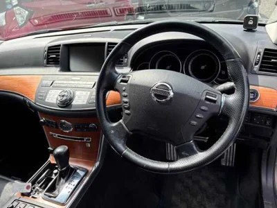 Nissan Fuga
