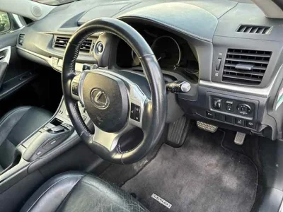 Lexus CT200h