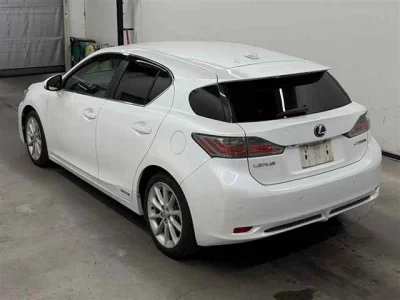 Lexus CT200h