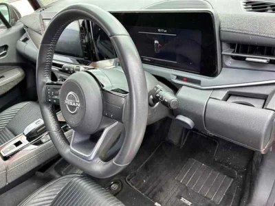 Nissan Aura