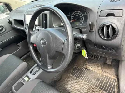 Nissan AD