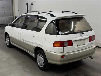 Toyota Ipsum