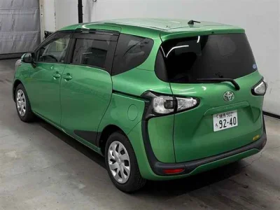 Toyota Sienta