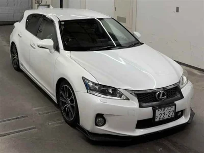 Lexus CT200h
