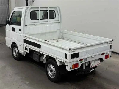 Nissan NT100 Clipper