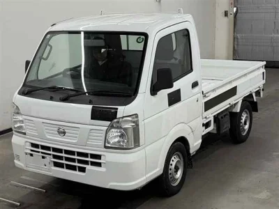 Nissan NT100 Clipper