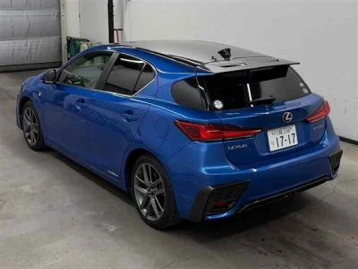 Lexus CT200h