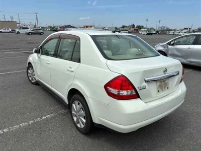 Nissan TIIDA LATIO