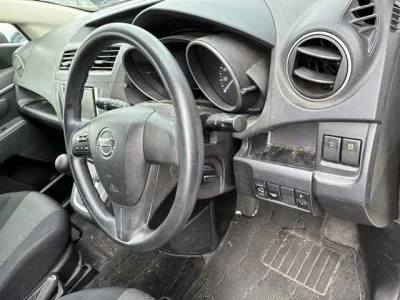 Nissan LAFESTA
