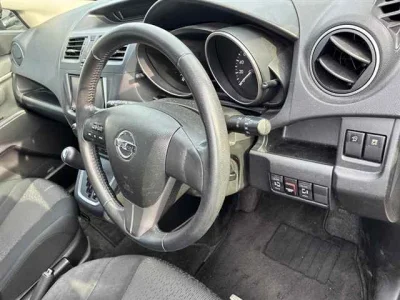 Nissan LAFESTA