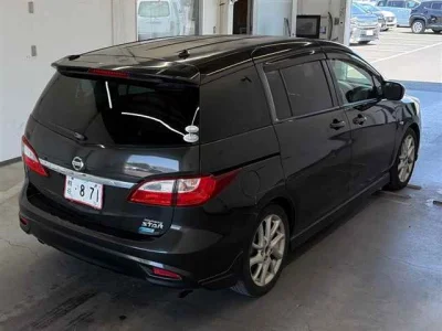 Nissan LAFESTA