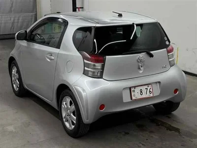Toyota iQ