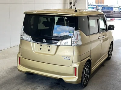 Suzuki Solio