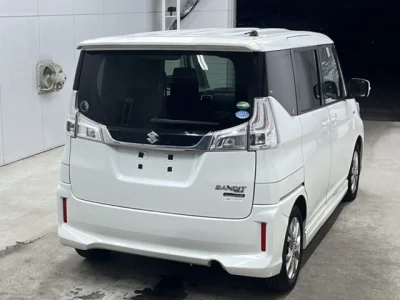 Suzuki Solio