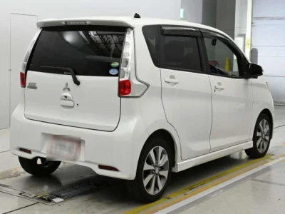 Mitsubishi EK CUSTOM