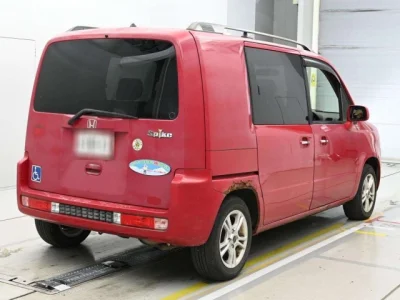Honda Mobilio Spike