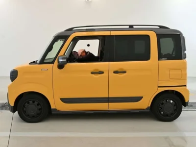 Suzuki Spacia Gear