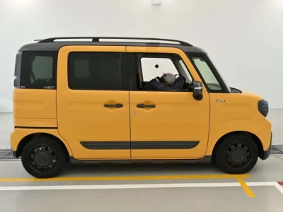 Suzuki Spacia Gear