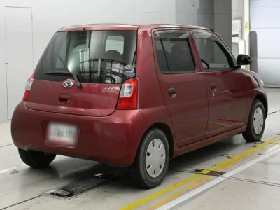 Daihatsu Esse