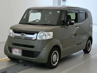 Honda N BOX SLASH