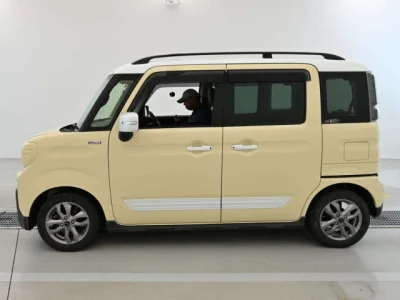 Suzuki Spacia Gear