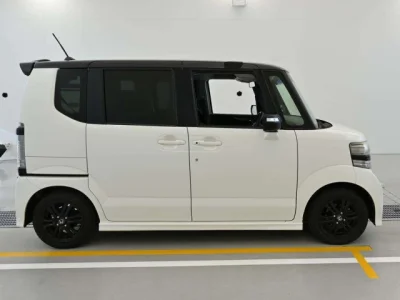 Honda N-Box+
