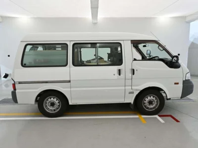 Mazda Bongo Van