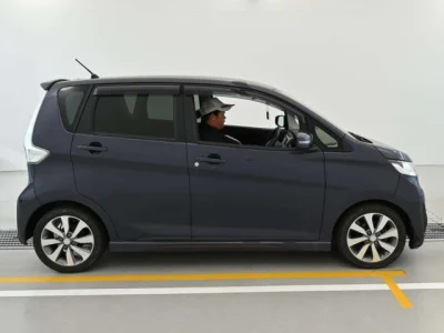 Mitsubishi EK CUSTOM