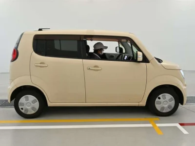 Suzuki MRWAGON