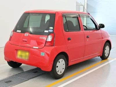 Daihatsu Esse