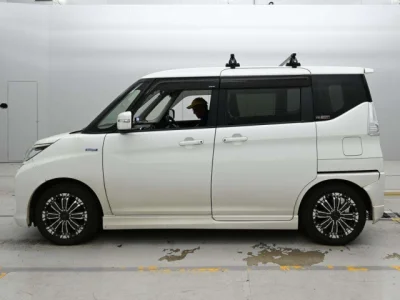 Mitsubishi Delica D:2