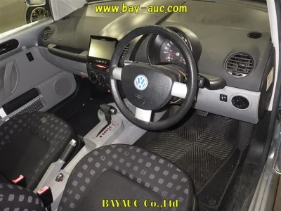 Volkswagen New Beetle