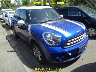 MINI Crossover