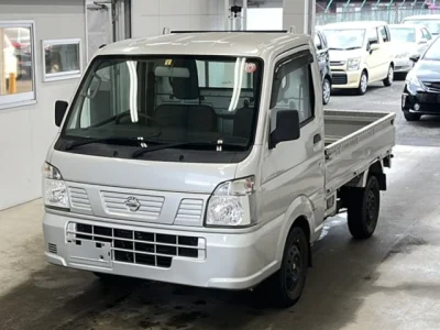 Nissan NT100 Clipper