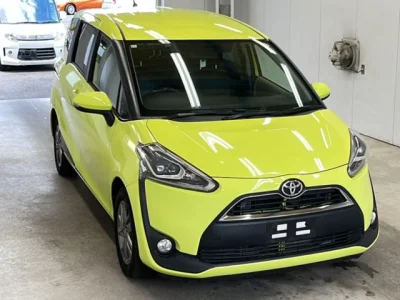 Toyota Sienta