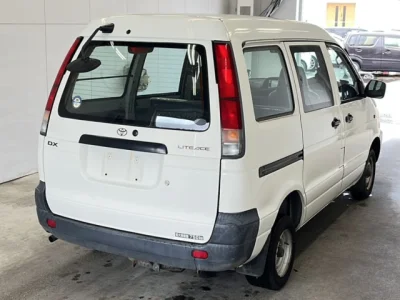 Toyota LiteAce Van