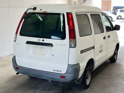 Toyota LiteAce Van