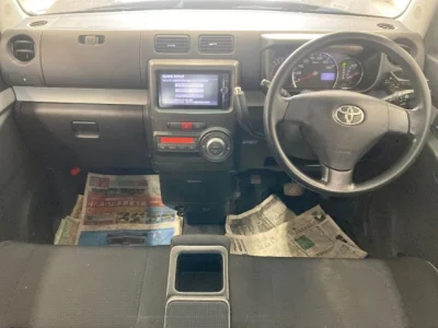 Toyota Pixis Space