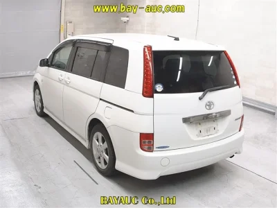 Toyota ISIS