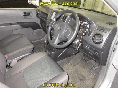 Nissan AD