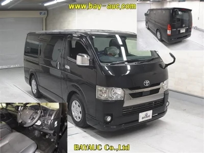 Toyota HiAce Van